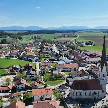 Chaletwohnung Vor Den Toren Des Chiemgaus Tacherting Eksteriør bilde